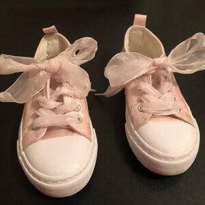 Girls Sneakers Bowknot Ribbon Pink Sparkle Low Top Lace Up Shoes shimmer size 13